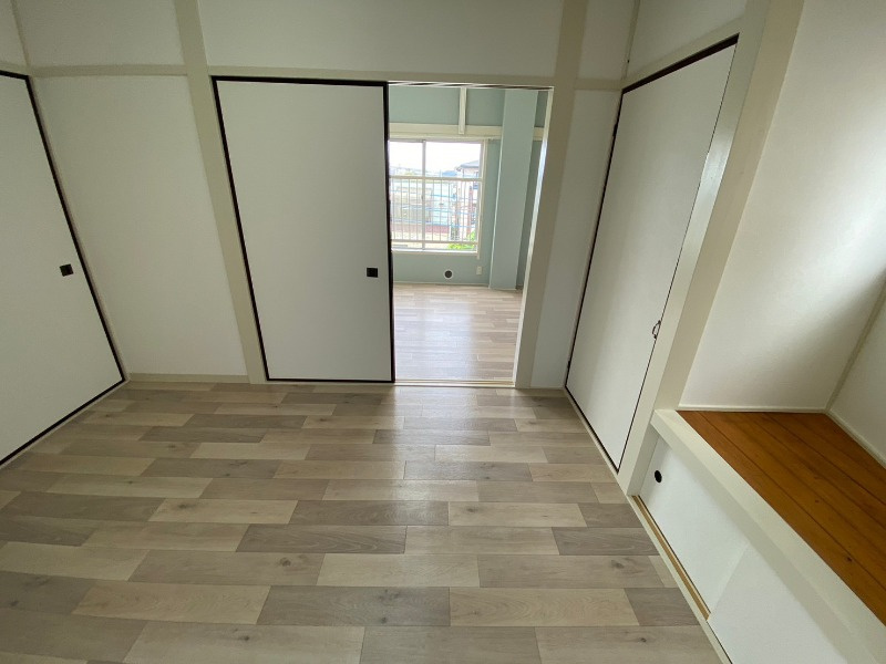 松戸市二十世紀が丘梨元町の賃貸マンションの居間・リビング