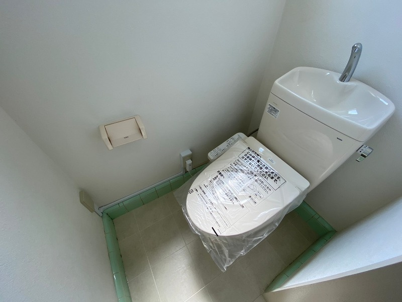 松戸市二十世紀が丘梨元町の賃貸マンションのトイレ