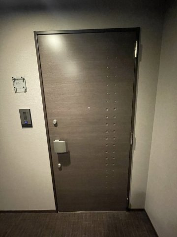 オーセンティックビュー横濱の玄関