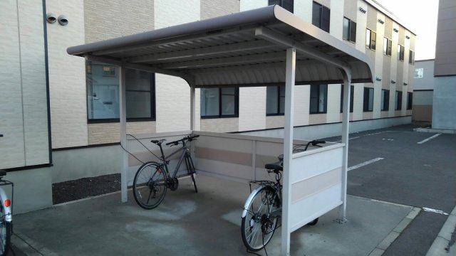 レオパレスサンブリッジⅧのその他|駐輪場