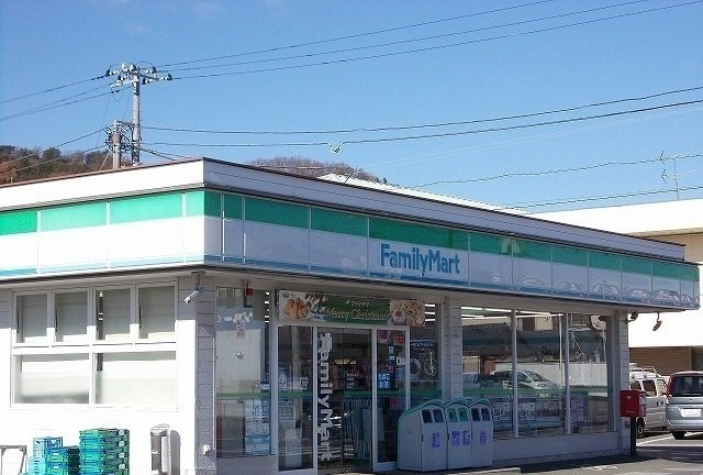 ベルドミール・ドゥの周辺|ファミリーマート沼津西間門店まで230m