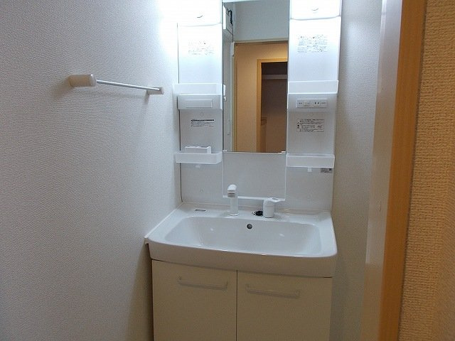 ファーストスクエアの洗面所