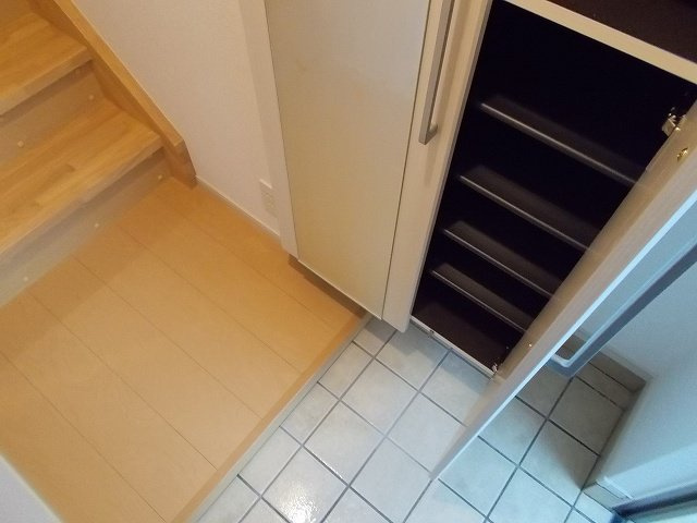 ファーストスクエアのその他