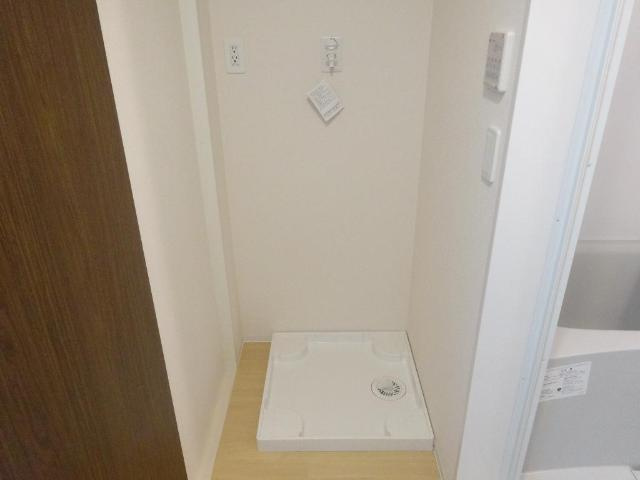 Ｅ・Ｍグローリアの洗面所|室内洗濯機置場