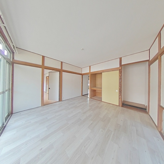 岐阜市三田洞東３丁目の一戸建ての居間・リビング