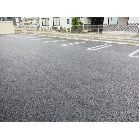 羽島郡岐南町野中３丁目のアパートの駐車場