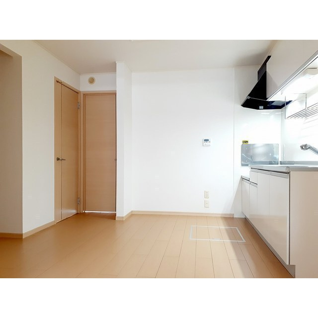各務原市川島松原町のアパートの内装
