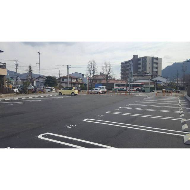 岐阜市長良福光の駐車場の駐車場