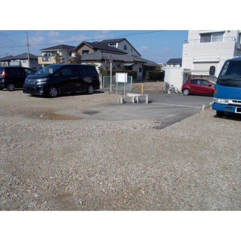 岐阜市六条南１丁目の駐車場の駐車場