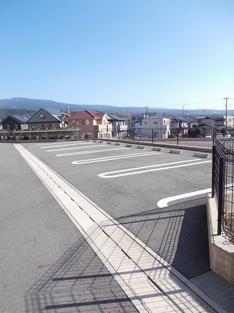 Ｒ＆Ｓソレイユの駐車場