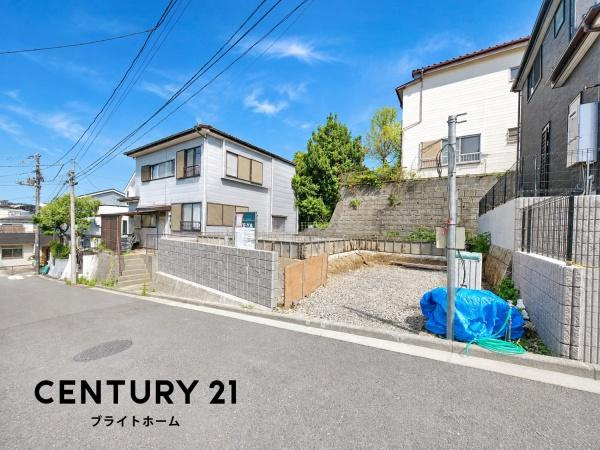 横浜市南区六ツ川２丁目の新築一戸建の前面道路含む現地写真|周辺は落ち着いた街並みになります。
子育てにはぴったりの住環境♪