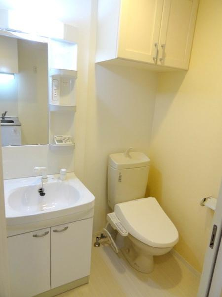 インザライフ大正RESIDENCEのトイレ|★トイレ兼オシャレな脱衣所★