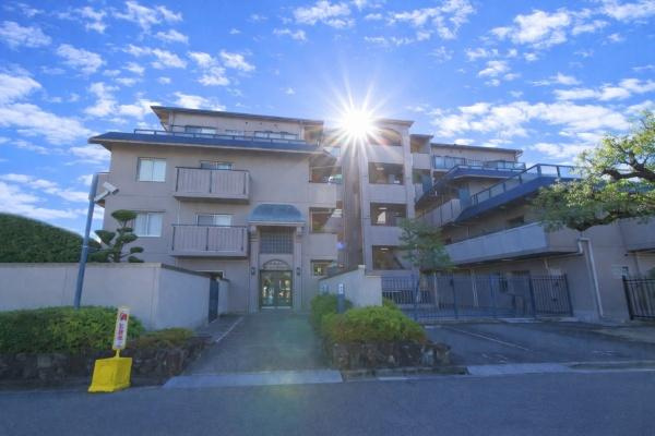 大和郡山アーバンコンフォートの外観|■現地撮影写真■近鉄・ＪＲの２沿線利用！お気軽にお問い合わせください！