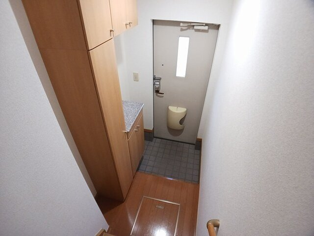 プチ．パステーク　Βの玄関