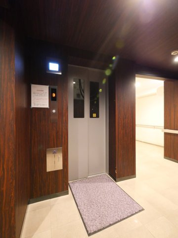 PREMIUM CUBE 中野の外観