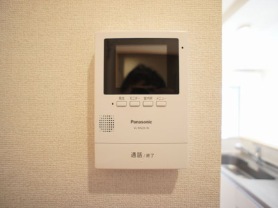 【セキュリティ】 | グリーンガーデンＶ | 訪問者の確認ができるTVドアホン付きです♪