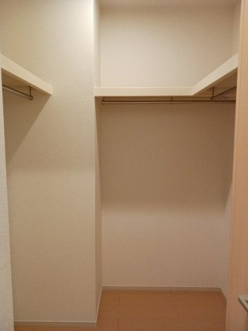 レ・クローチェの収納