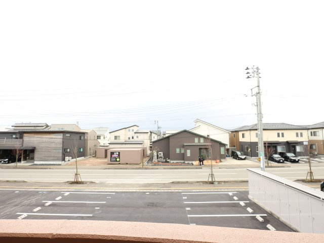プチリリオ西が丘の駐車場