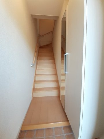 ホワイトパレスの玄関