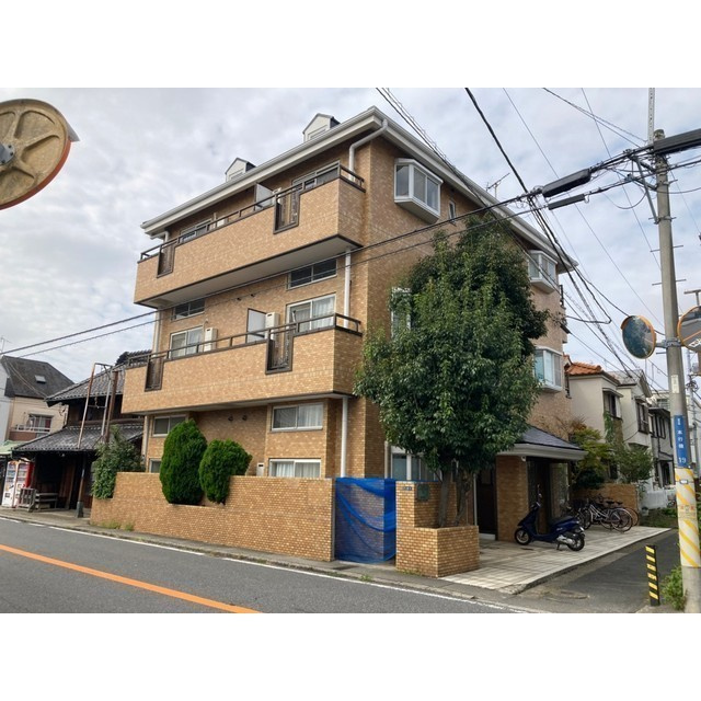 ローズアパートメント泉10番館の外観