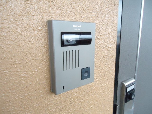 メゾンドゥーズの内装|カメラ付インターホン