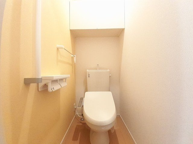 サンモール千の春　Ⅰのトイレ|ゆったりとした空間のトイレです