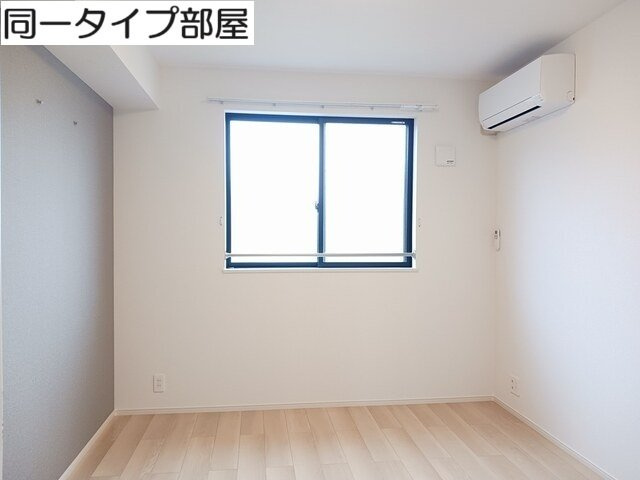ハッピーフィールド　なのはな館の内装|明るい色調の室内です