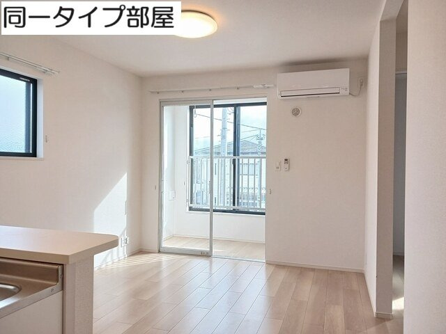 ハッピーフィールド　なのはな館の居間・リビング|ゆったり過ごせる居間です