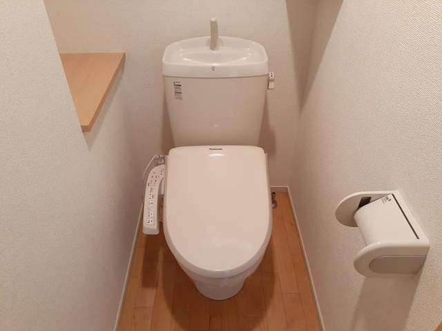 クロッシングⅡＡのトイレ|コンパクトで使いやすいトイレです