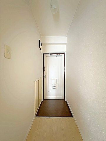 中町田ビルの玄関