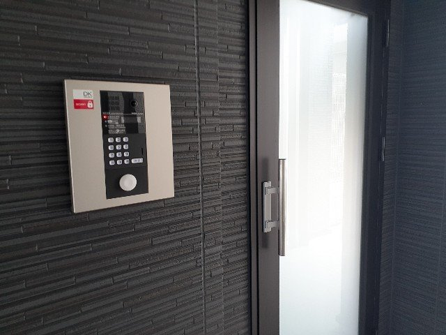 クラール岩塚のエントランス