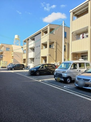 メゾン　ド　ペルレ　住村　Ⅱの駐車場
