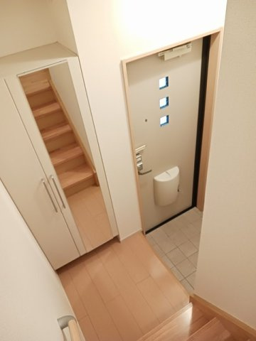 メゾン　ド　ペルレ　住村　Ⅱの玄関