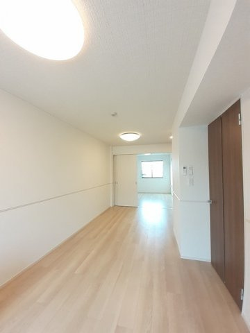クルールＡの居間・リビング