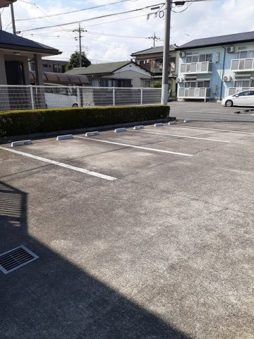 ＹＮハイツＢの駐車場