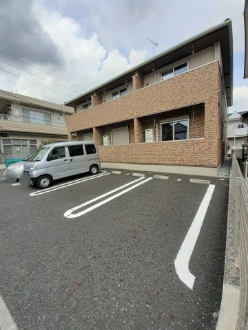ロハスガーデンの駐車場