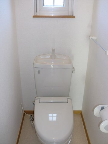 カメリアヒルズ弐番館Ａのトイレ