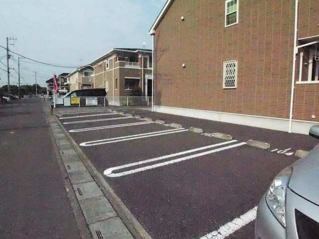 フィオーレⅠの駐車場