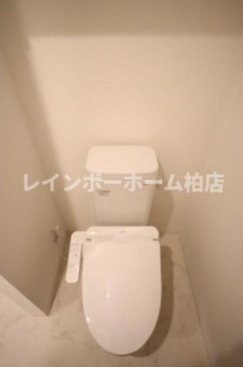 特典：仲介手数料が50％OFFです‼のトイレ|別部屋。参考写真。