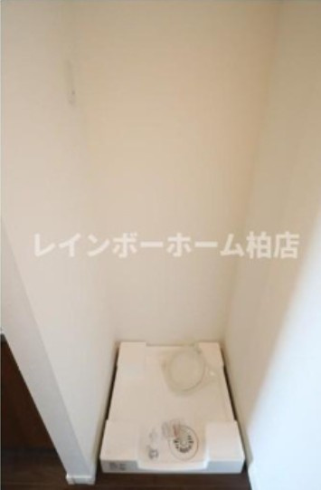 特典：仲介手数料が50％OFFです‼の設備|別部屋。参考写真。
