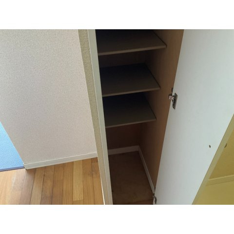 上前ハイツIの内装