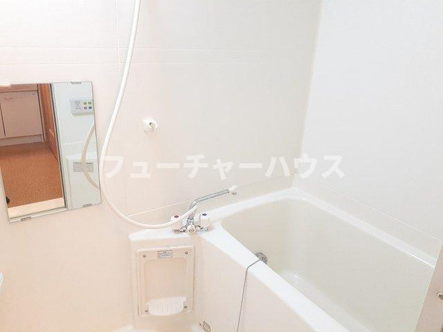 メゾンルミエールの浴室|ゆったり過ごせるお風呂です