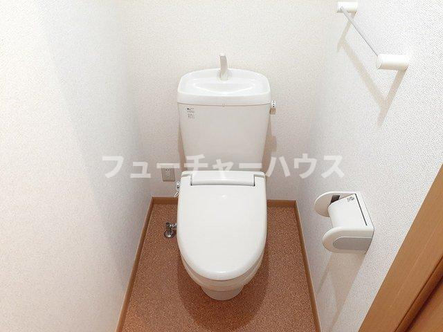 メゾン・アルモニーのトイレ|落ち着いたトイレです