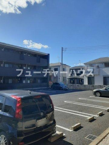 ヴェルデ欅の駐車場