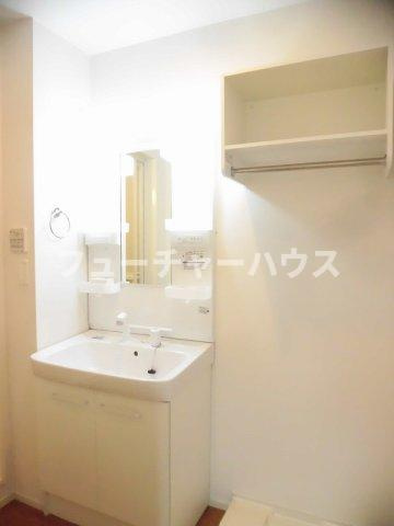カリーノＦの洗面所