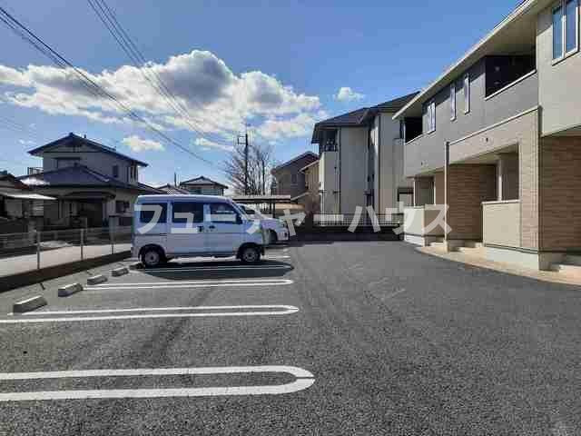 プレシオの駐車場