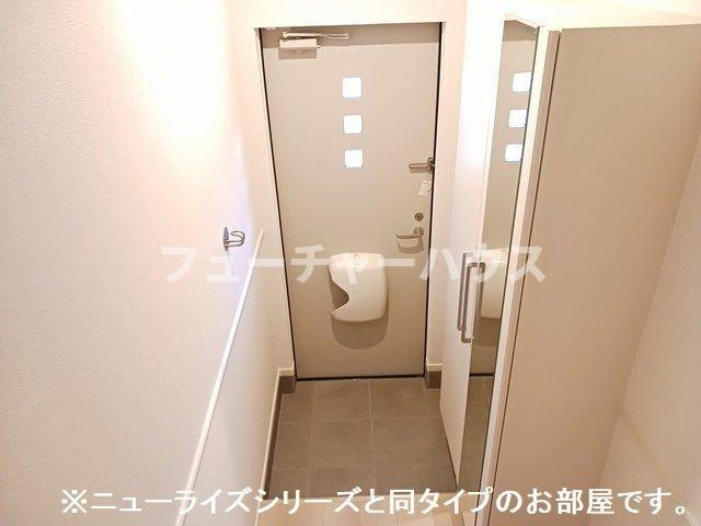 リリーフ・タカサゴの玄関