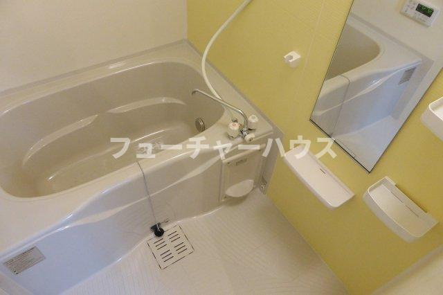 カーサ　アチェーロの浴室