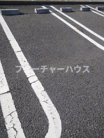 メゾン・ド・ラフィネ　Ｂの駐車場