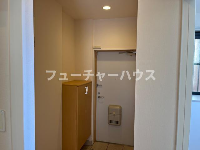 フローラ（ＦＬＯＲＡ）の玄関|玄関